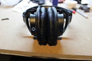 Sony MDR-7506 iPhone Mod 11